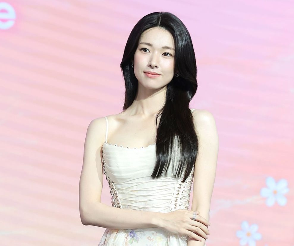   曽祖父の親日をめぐる論争の渦中にある女優ハヨン。［ニュース1］
