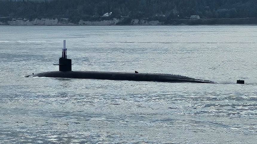 1日、米シアトル沖のオハイオ級戦略原子力潜水艦（SSBN） カン・テファ特派員