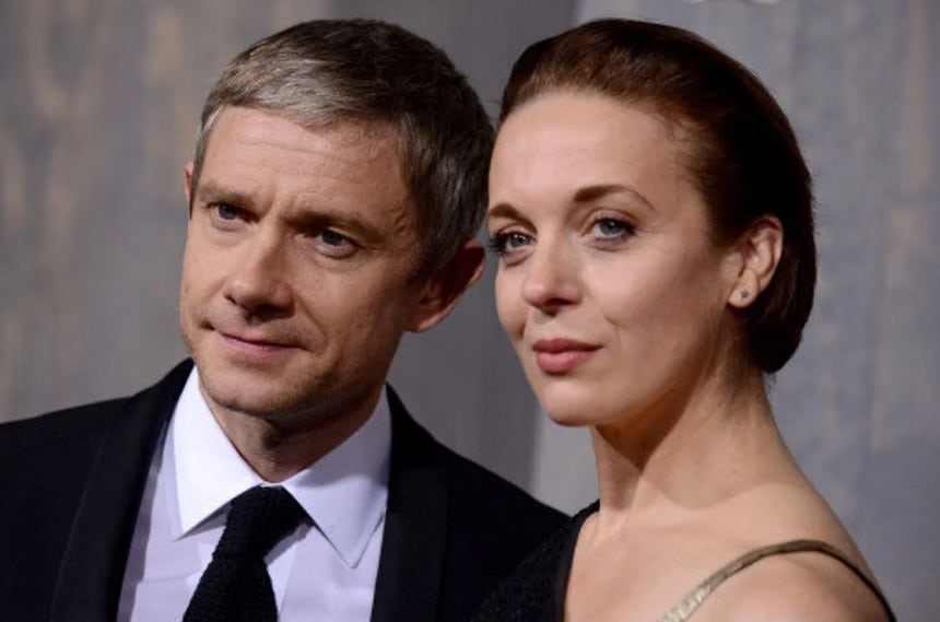  マーティン・フリーマン（左）とアマンダ・アビントン。［写真 AP＝聯合ニュース］