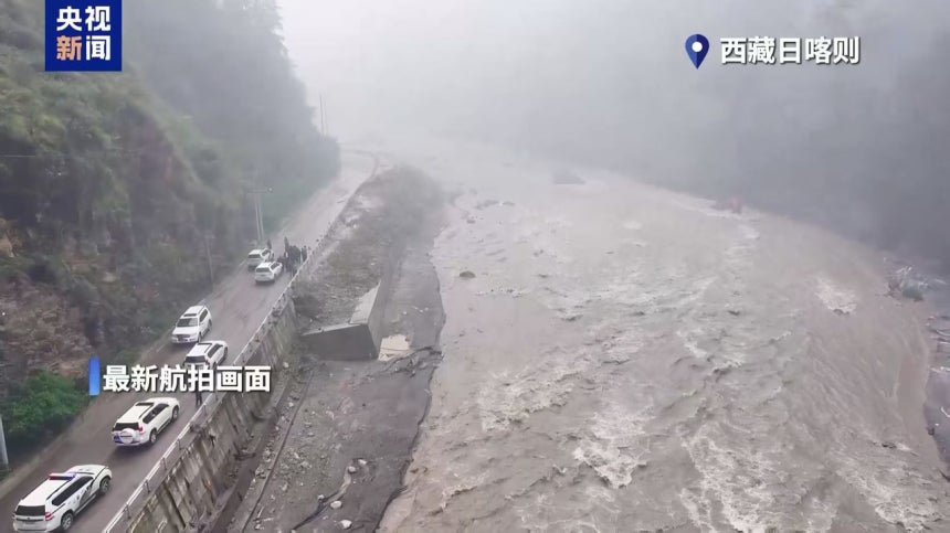 中国チベット自治区シガツェの災害現場。［写真 中国中央テレビ（CCTV）キャプチャー］