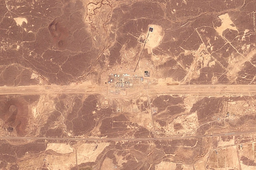 サウジの東西パイプラインを撮影した衛星写真［写真 AP＝聯合ニュース］