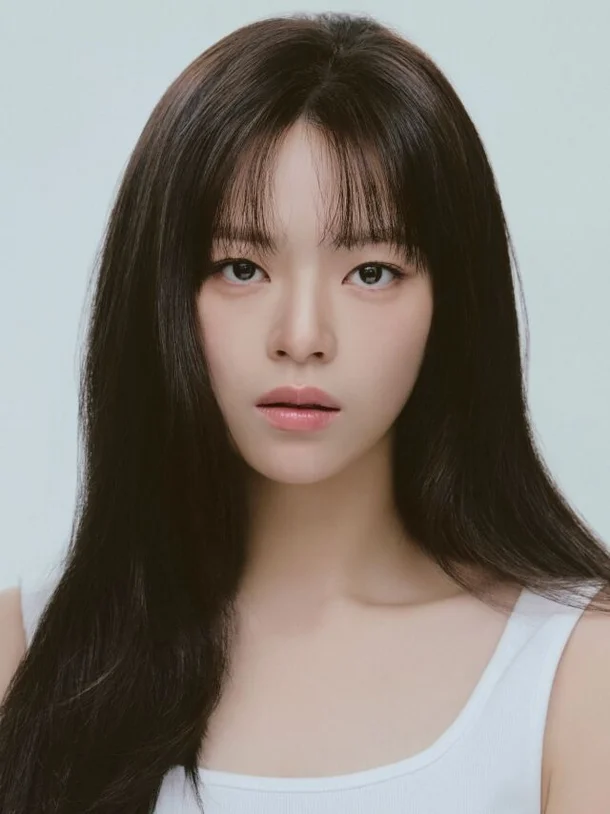  TWICEジョンヨンの新たなプロフィール写真。［公式SNS キャプチャー］