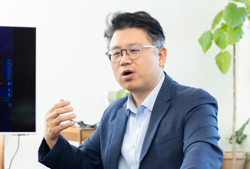 成均館大学のクォン・ソクチュン教授は「次のチキンゲームがきても中国企業は技術格差と関係なく簡単に死なない『ゾンビ企業』になるかもしれない。死なない相手とどのように競争するのか韓国はまだ準備が足りていない」と話した。ウ・サンジョ記者
