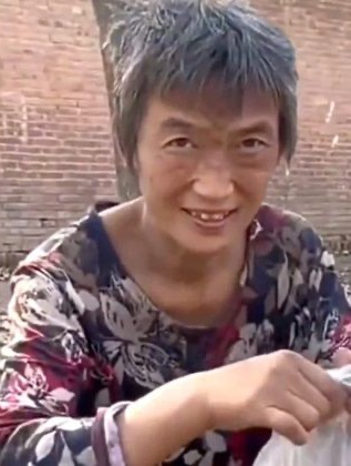 26年前に行方不明になった中国人女性が、SNS利用者とボランティアの助けで家族と劇的な再会を果たした。［SNS キャプチャー］