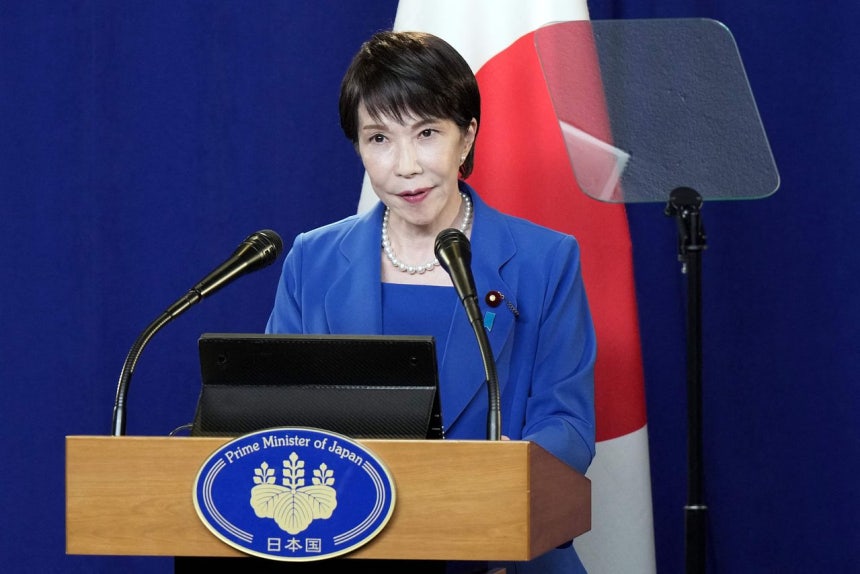 23日、国連総会出席のため米国を訪問した高市早苗首相がニューヨークのパークレーンホテルで記者会見を行っている。AFP＝聯合ニュース