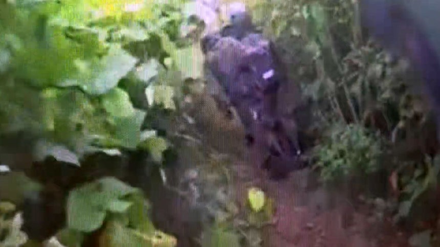 合同参謀本部と国連軍司令部軍事休戦委員会は26日、地雷とみられる爆発事故の合同調査に先立ち、事前点検のため非武装地帯（DMZ）に入った。 ［合同参謀本部の映像キャプチャー］