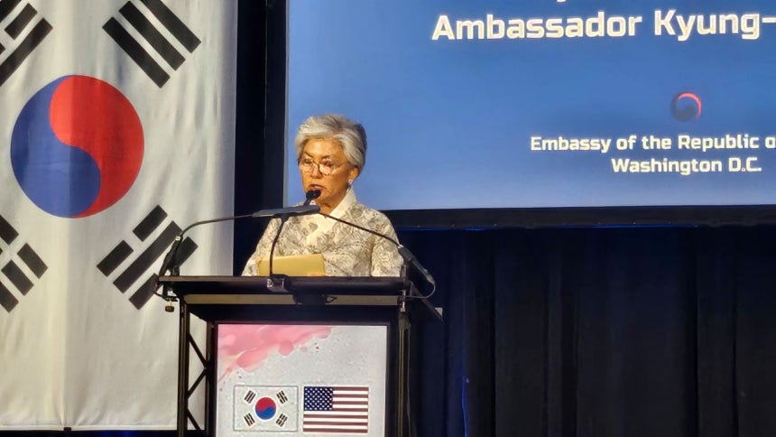 康京和駐米大使が29日に米ワシントンのスミソニアン国立肖像画博物館で開かれたレセプションで発言している。カン・テファ特派員