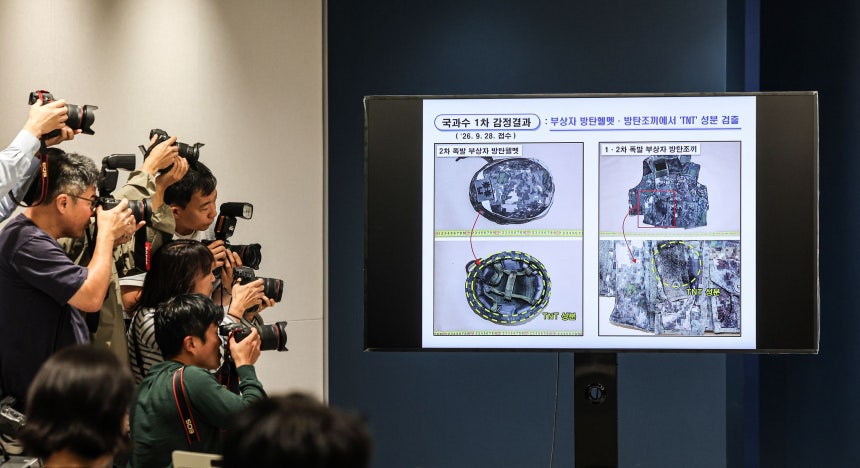 ヤン・ジンヒョク合同参謀本部作戦部長が5日午後、ソウル竜山区の国防部で開かれた非武装地帯（DMZ）地雷爆発事故に関する最終調査結果のブリーフィングで説明している。 キム・ギョンロク記者