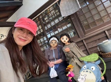 日本旅行中のチェ・ジウと母親、娘の姿［写真 SNS］